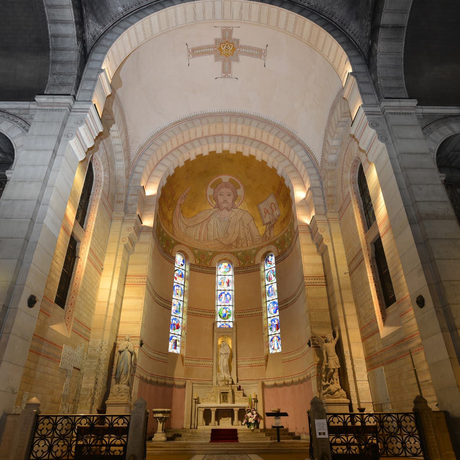 La rénovation de la nef et du chœur de l'église