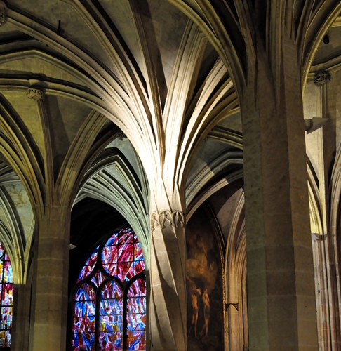 L’église Saint-Séverin : Un Trésor Historique